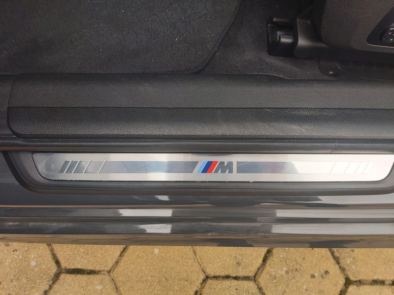 BMW 330e Touring M Sport